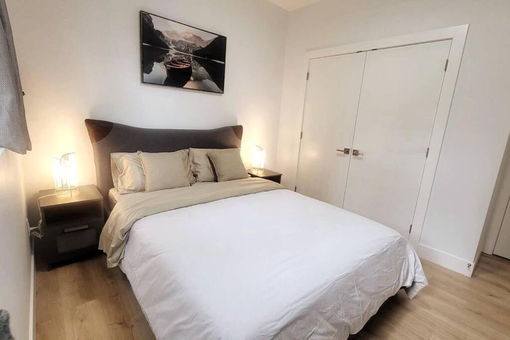 Gorgeous 2 Bedrooms Suite Private Entrane With Patio-Free Parking Maple Ridge Экстерьер фото